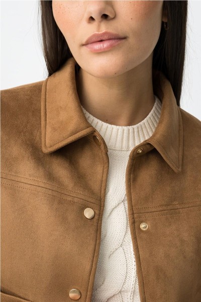 Chaqueta Tiffosi corta de corte regular