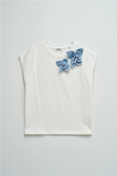 Camiseta Salsa con aplique floral en denim