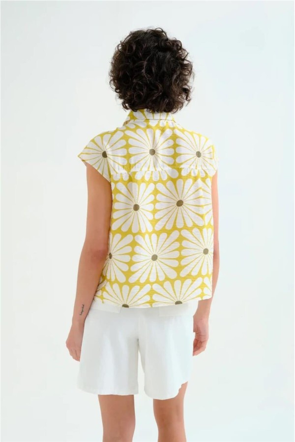 Camisa Compañía Fantástica con estampado Olive Flower 2