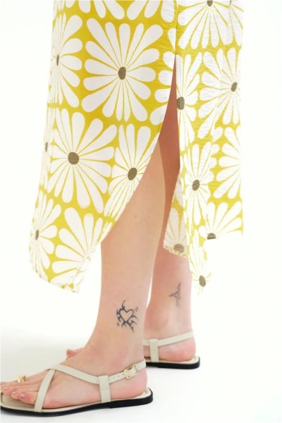 Vestido largo Compañía Fantástica con estampado Olive Flower