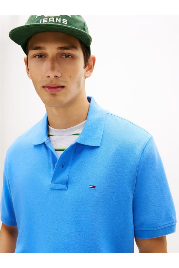 Polo Tommy Jeans con logo bordados