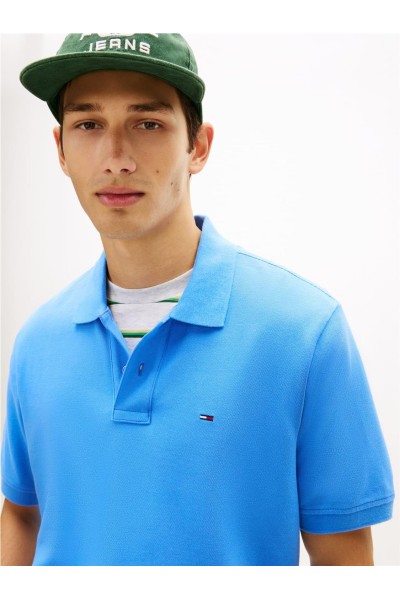 Polo Tommy Jeans con logo bordados