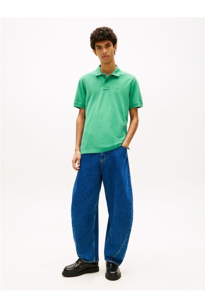 Polo Tommy Jeans con logo bordados