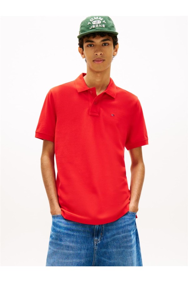 Polo Tommy Jeans con logo bordados