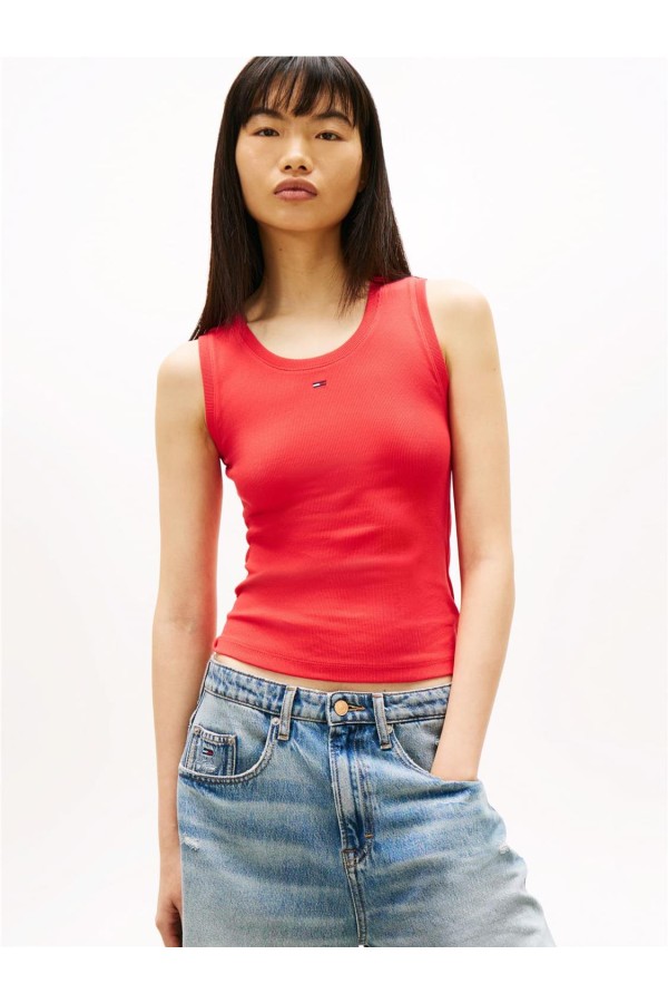 Camiseta Tommy Jeans slim acanalada...