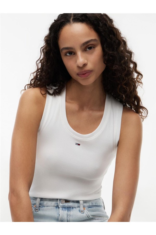 Camiseta Tommy Jeans slim acanalada...