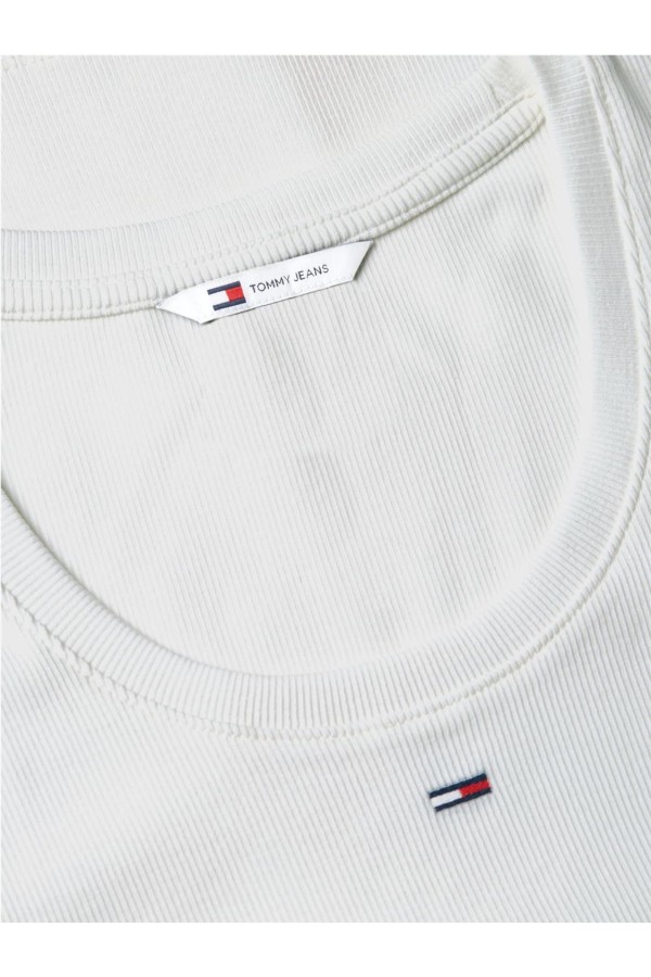 Camiseta Tommy Jeans slim acanalada...