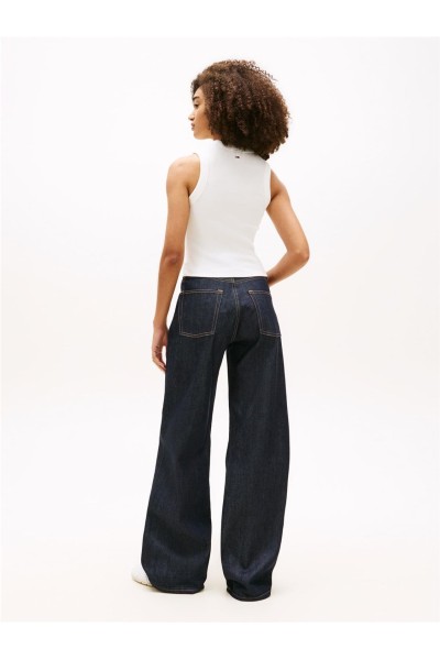 Camiseta Tommy Jeans acanalada con logo en bubble