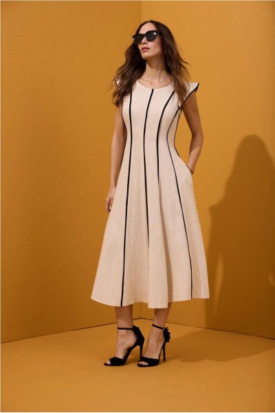 Vestido Arggido con cortes en contraste