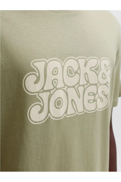 Camiseta Jack & Jones Carlos con logo en el pecho