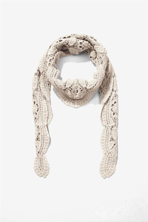 Pañuelo Tiffosi con calado floral