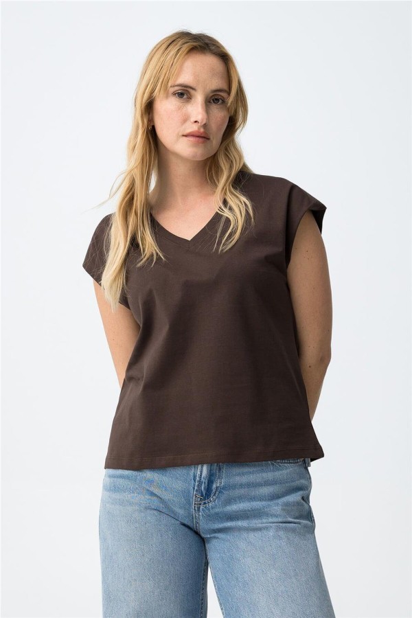 Camiseta Tiffosi básica escote pico