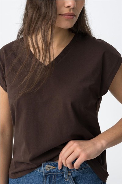 Camiseta Tiffosi básica escote pico