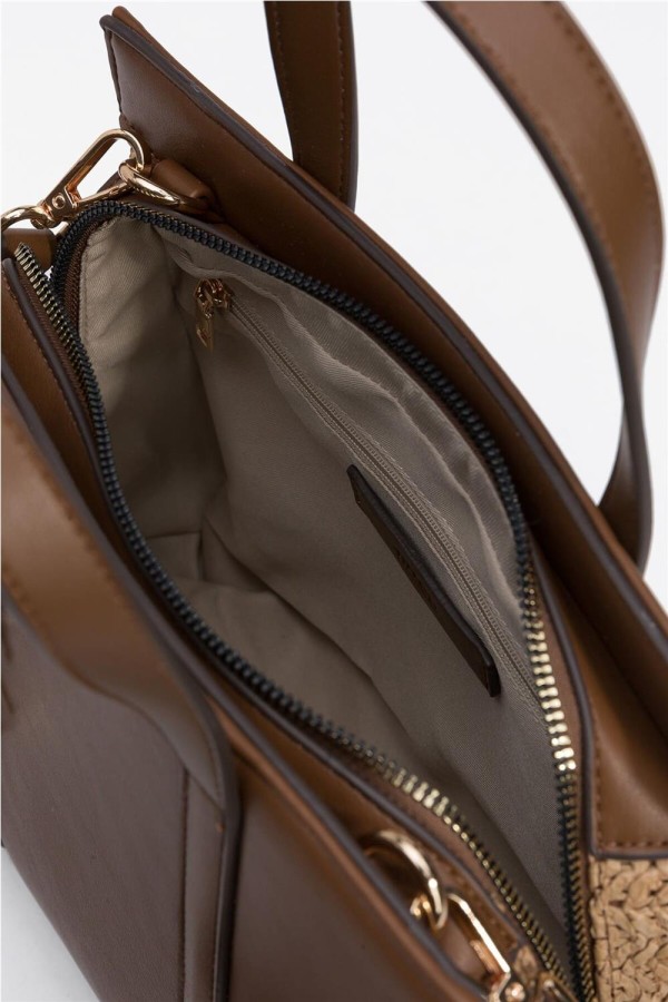 Bolso Tiffosi marrón con detalles