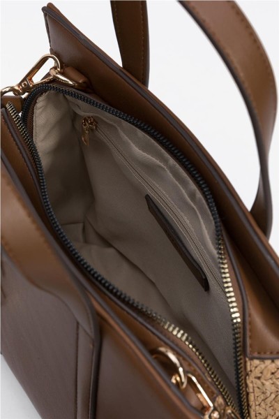 Bolso Tiffosi marrón con detalles