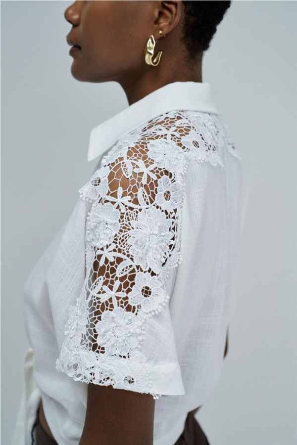 Camisa Salsa con encaje y lino