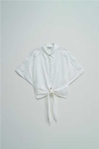 Camisa Salsa con encaje y lino