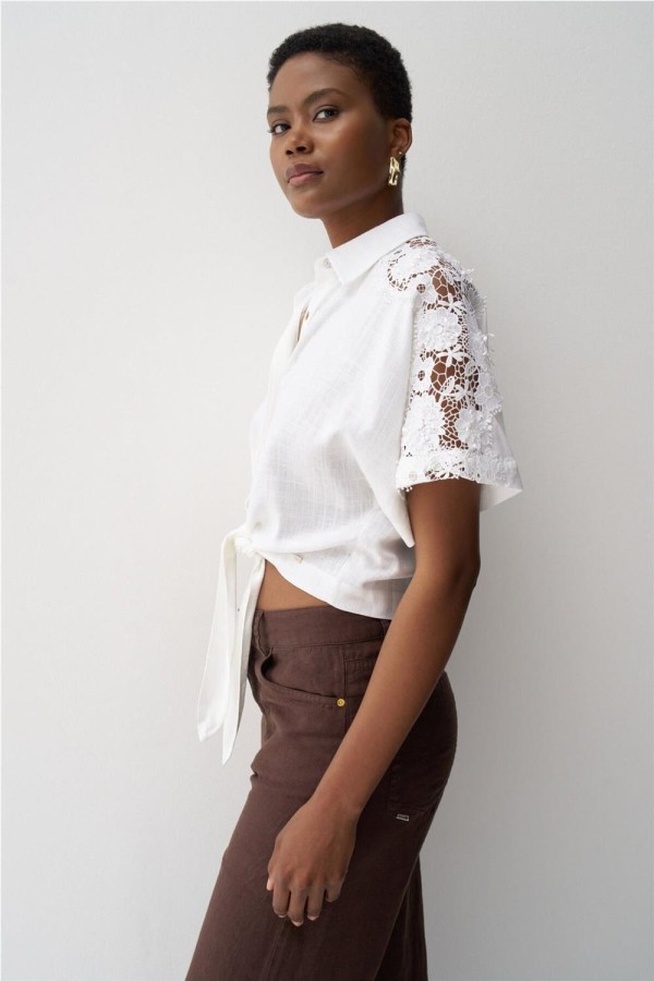 Camisa Salsa con encaje y lino