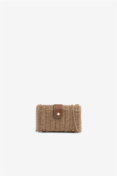 Clutch Tiffosi trenzada marrón