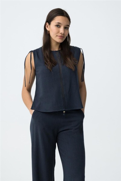 Blusa Tiffosi azul con lazo