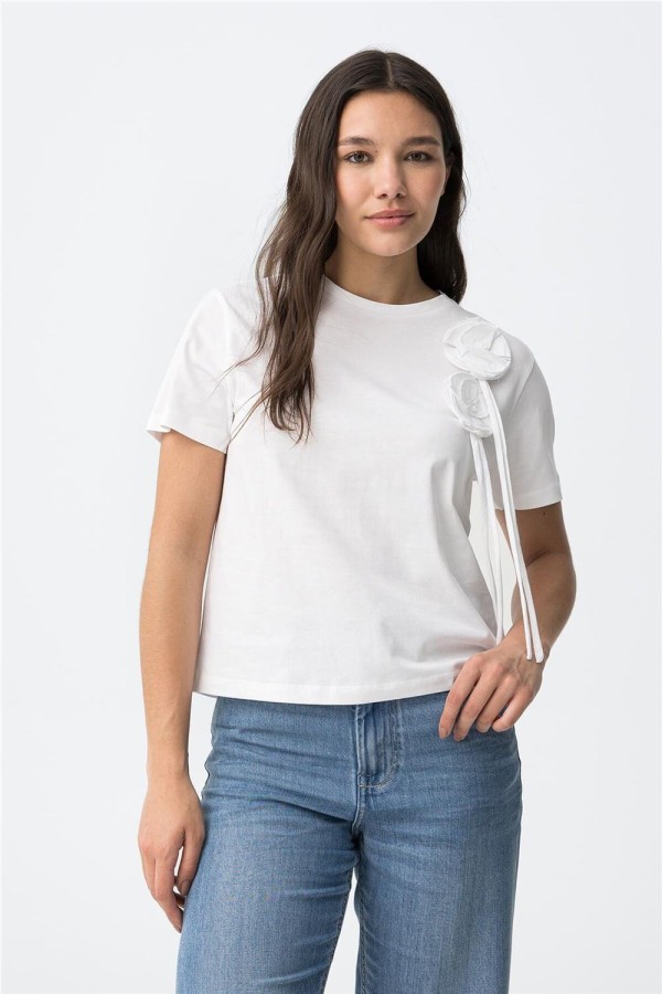 Camiseta Tiffosi con detalle floral