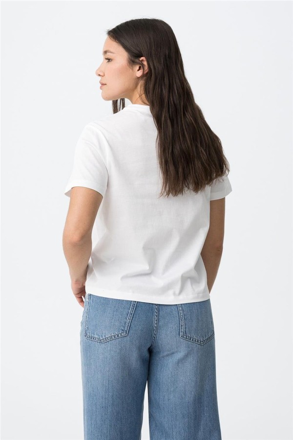 Camiseta Tiffosi con detalle floral