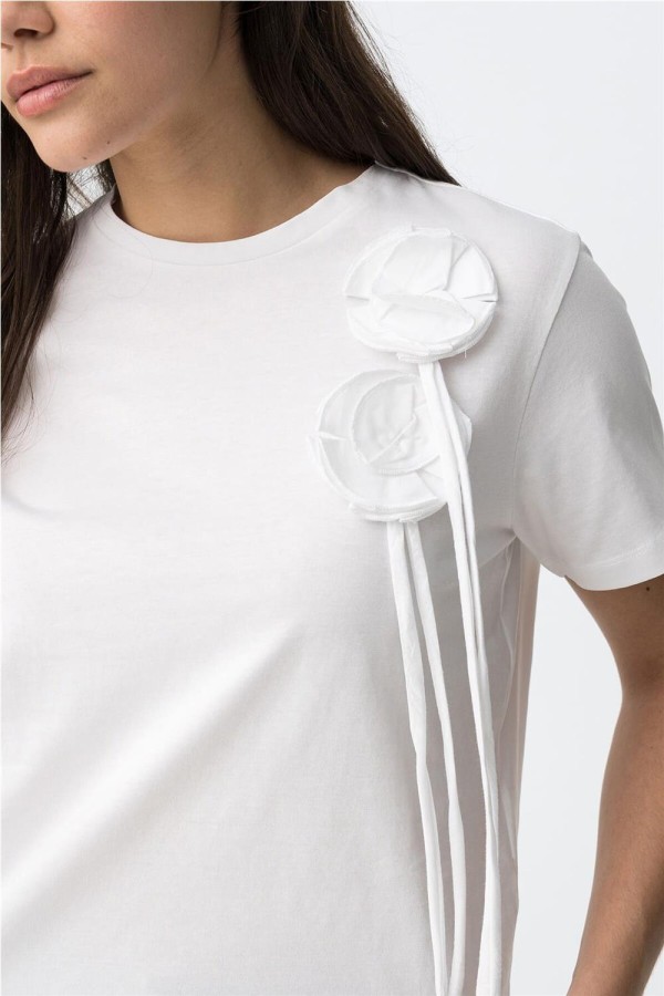 Camiseta Tiffosi con detalle floral