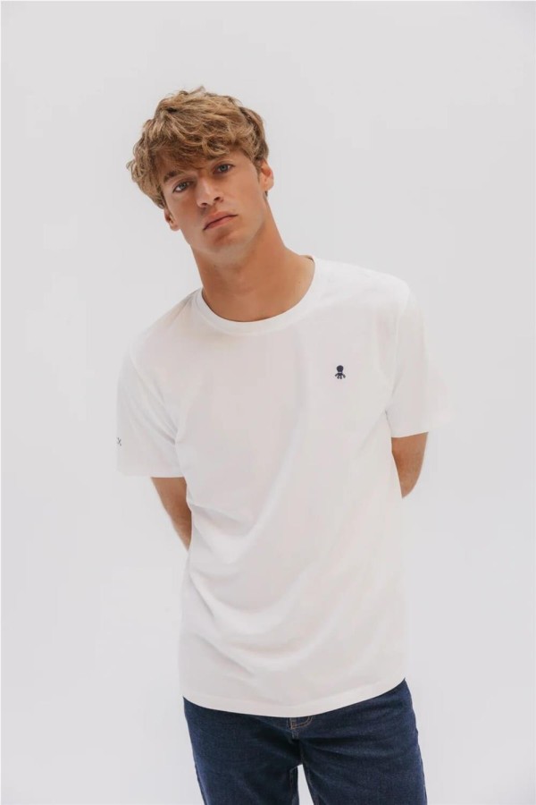 Camiseta El Pulpo con logo bordado en contraste