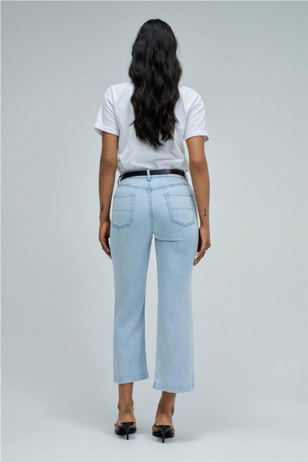 Vaquero Salsa en lightdenim con...