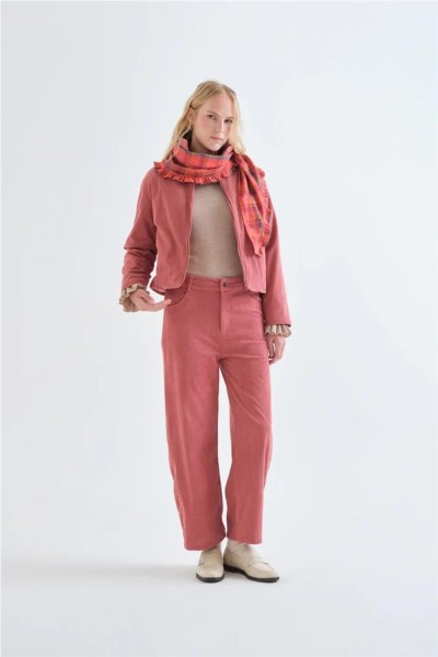 Pantalón Compañía Fantástica de pana rosa