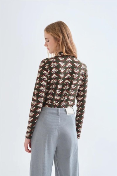 Camiseta Compañía Fantástica con estampado Geometry