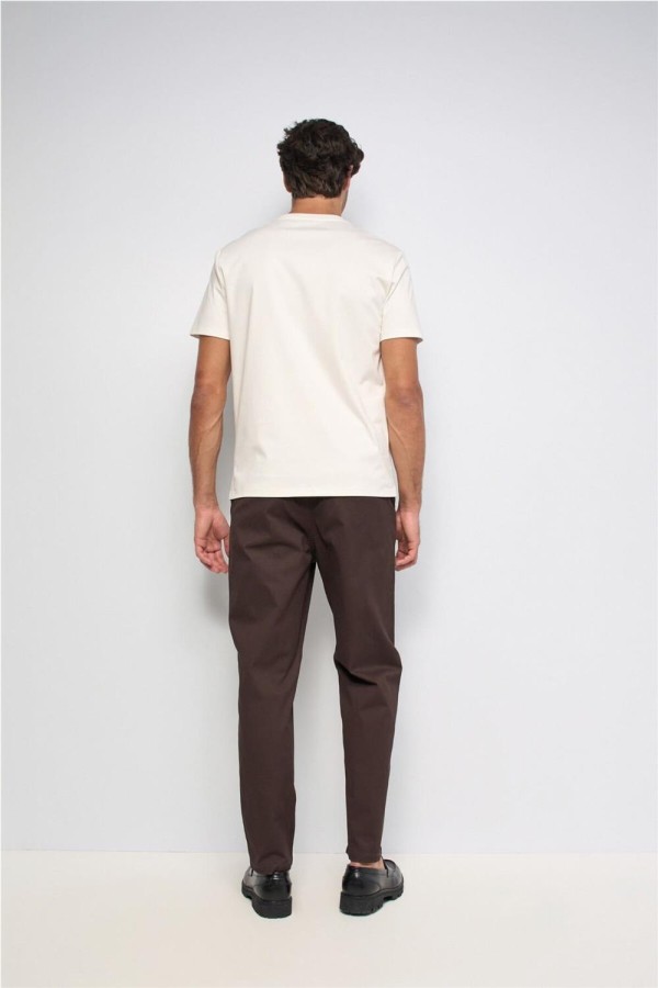 Chino Salsa con pierna straight