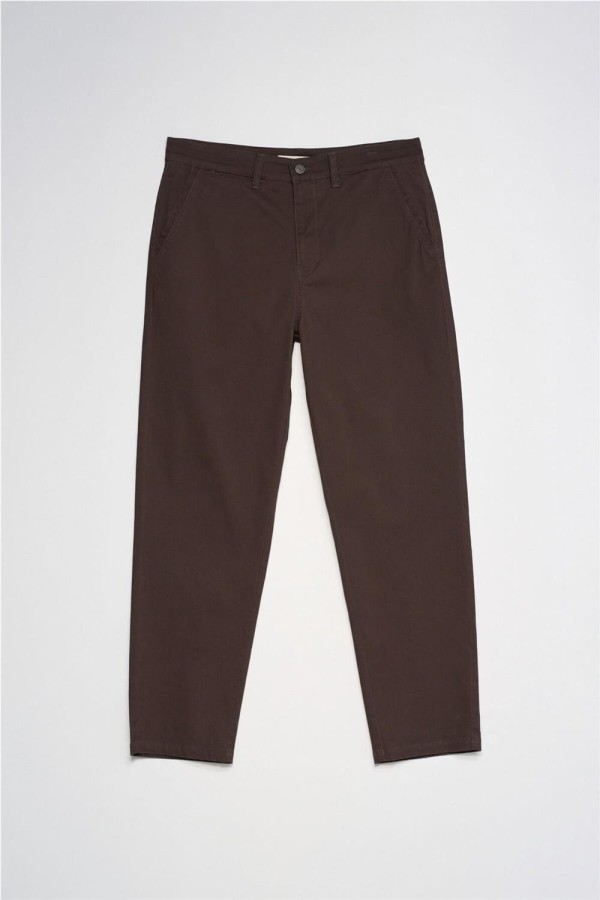 Chino Salsa con pierna straight