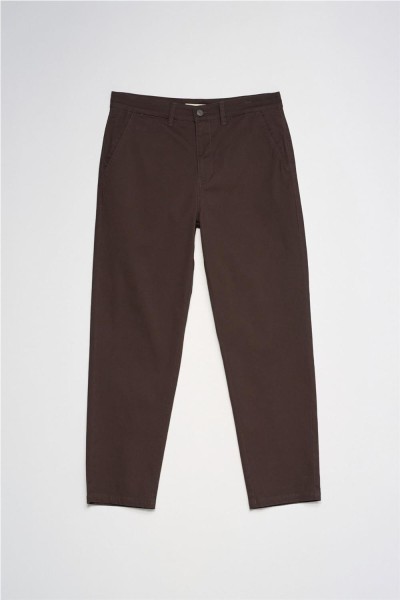 Chino Salsa con pierna straight