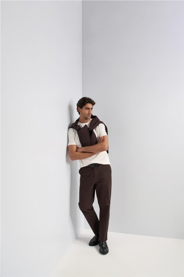 Chino Salsa con pierna straight