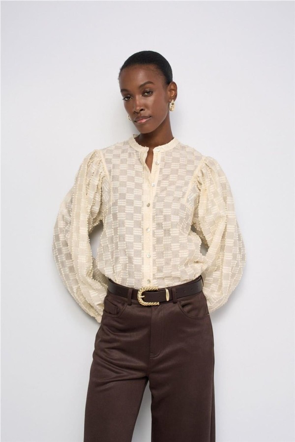 Camisa Salsa con textura con mangas abullonadas