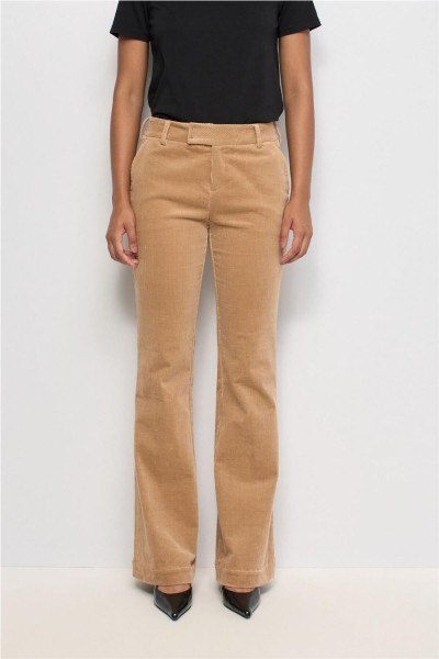 Pantalón chino Salsa de pana con pernera flare
