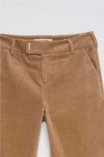 Pantalón chino Salsa de pana con pernera flare
