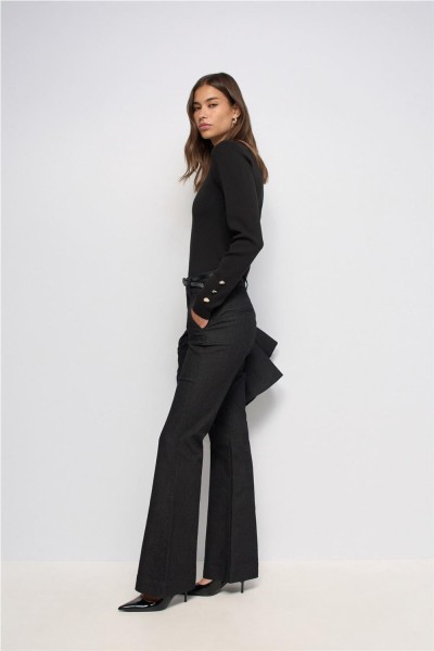 Vaquero Salsa secret chino push in flare
