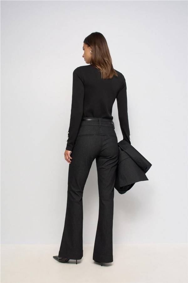 Vaquero Salsa secret chino push in flare