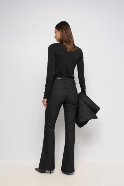 Vaquero Salsa secret chino push in flare