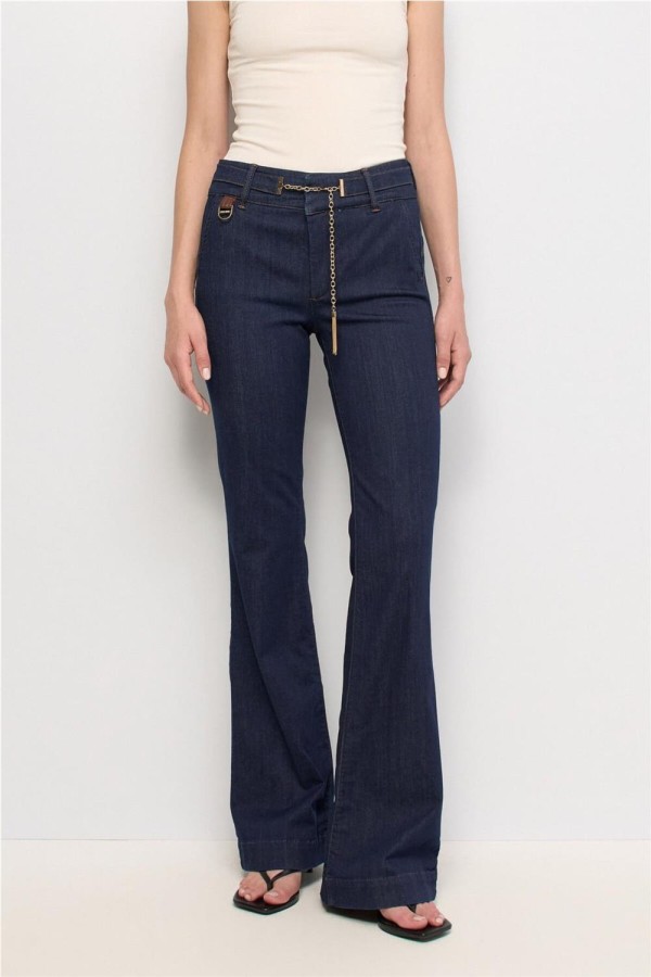 Vaquero Salsa secret chino push in flare