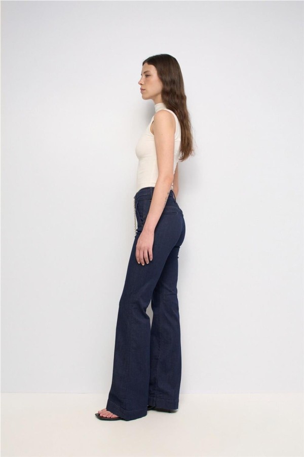 Vaquero Salsa secret chino push in flare