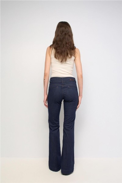 Vaquero Salsa secret chino push in flare